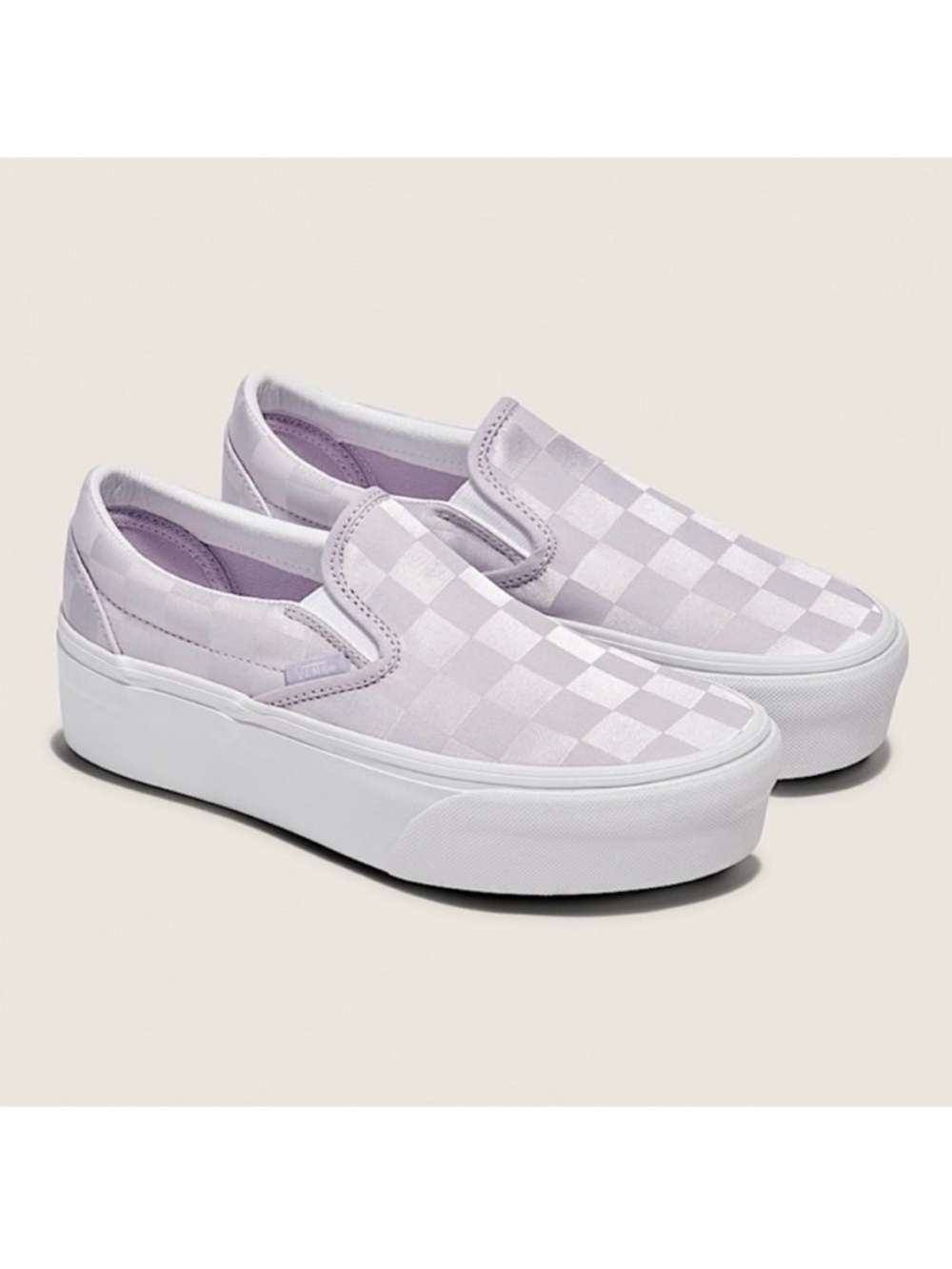 Vans Classic Slip-On
Stackform
Checkerboard Shoe Women 9.0 US